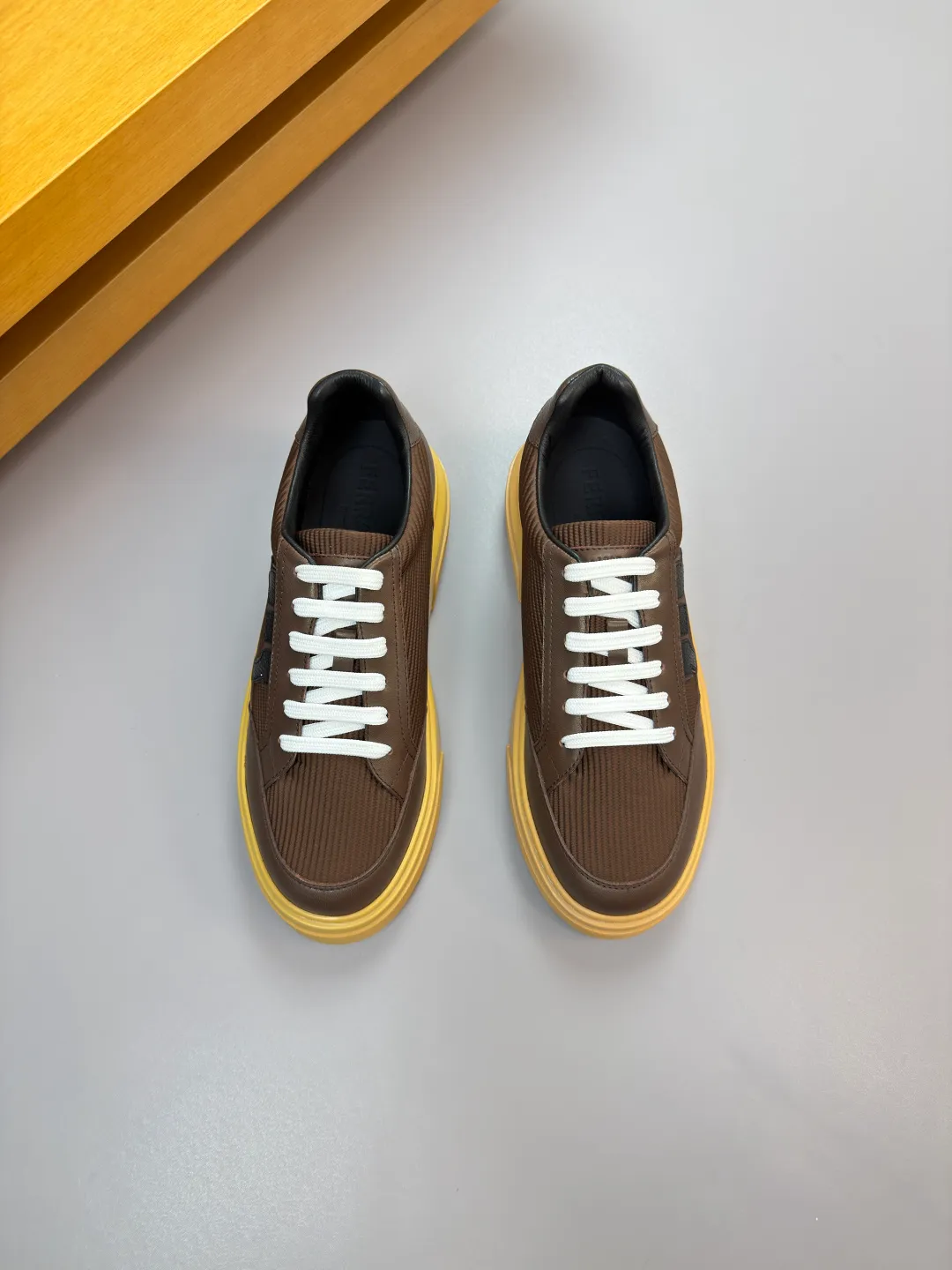 Men's men's shoes 💰420 [New style] 🏃‍♂️🏃‍♂️[ Ferragamo] Ferragamo - High-end quality original order·Casual sports shoes - Upper: 🔝Nappa calfskin, suede calfskin, shoe body. Sewing brand totem, tongue air pressure brand logo - Inner: water-dyed cowhide - Outsole: ultra-light TPU foam rubber; molded outsole -Ultra-high quality control and fine workmanship: outstanding (high-end, extravagance, grade) -Size: 38-45 (46, can be customized)